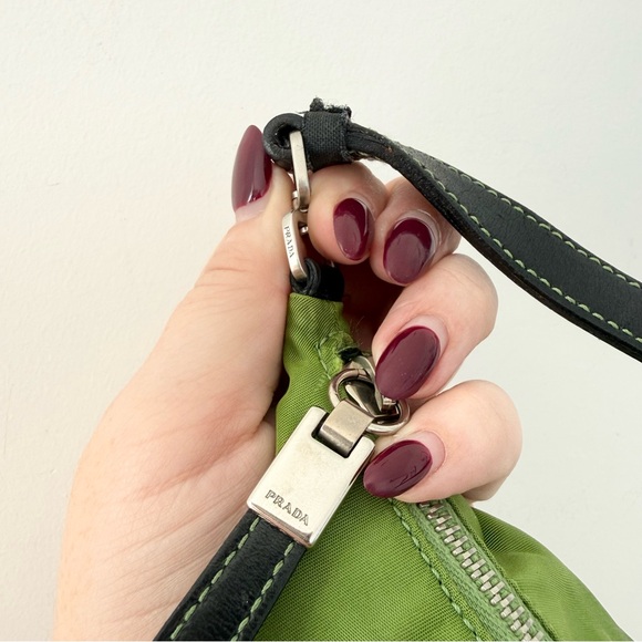 Vintage Prada Y2K Chartreuse Olive Green Nylon Tessuto Shoulder Bag *RARE* - Picture 9 of 10